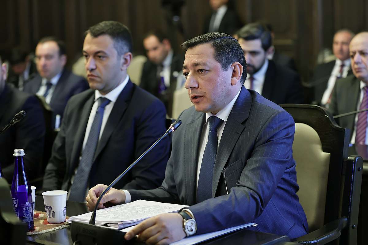 Եղիազար Վարդանյանը ներկայացրել է շինարարության ոլորտում առկա խնդիրների լուծմանն ուղղված աշխատանքները