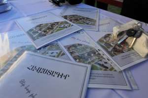 Բնակարանների հավաստագրերի հանձնում Լոռու մարզում