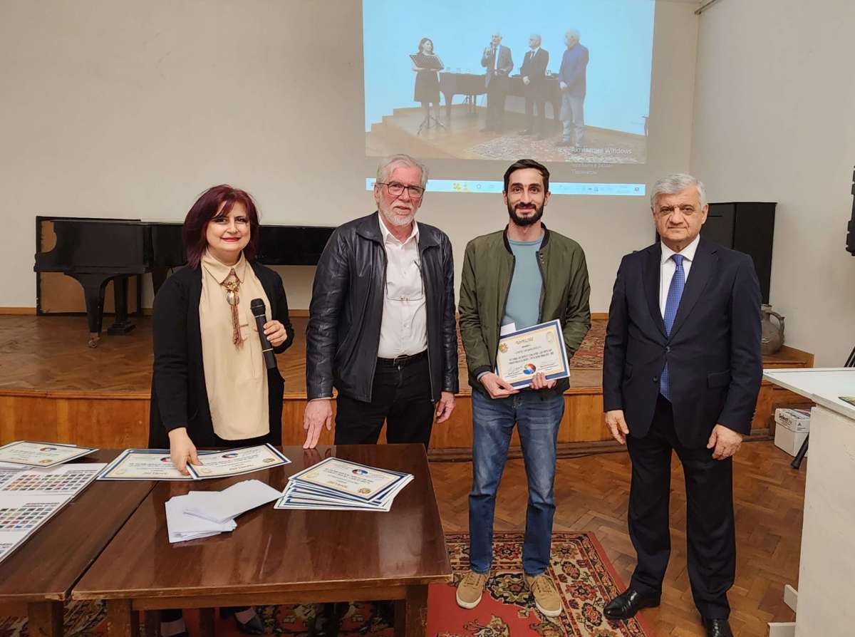 Ճարտարապետների գեղանկարչական աշխատանքները՝ մեկ ալբոմ-կատալոգում