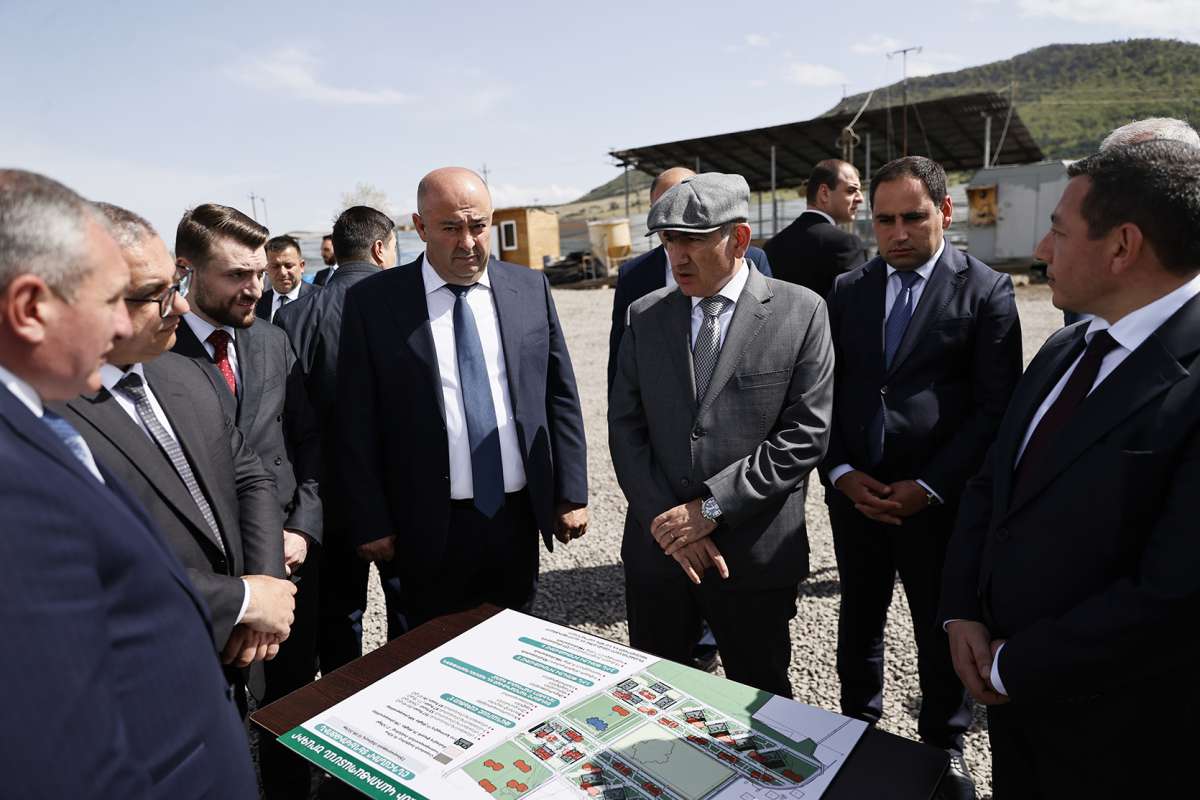 Լոռու մարզում վարչապետը ծանոթացել է Քաղաքաշինության կոմիտեի համակարգմամբ իրականացված և ընթացիկ ծրագրերին